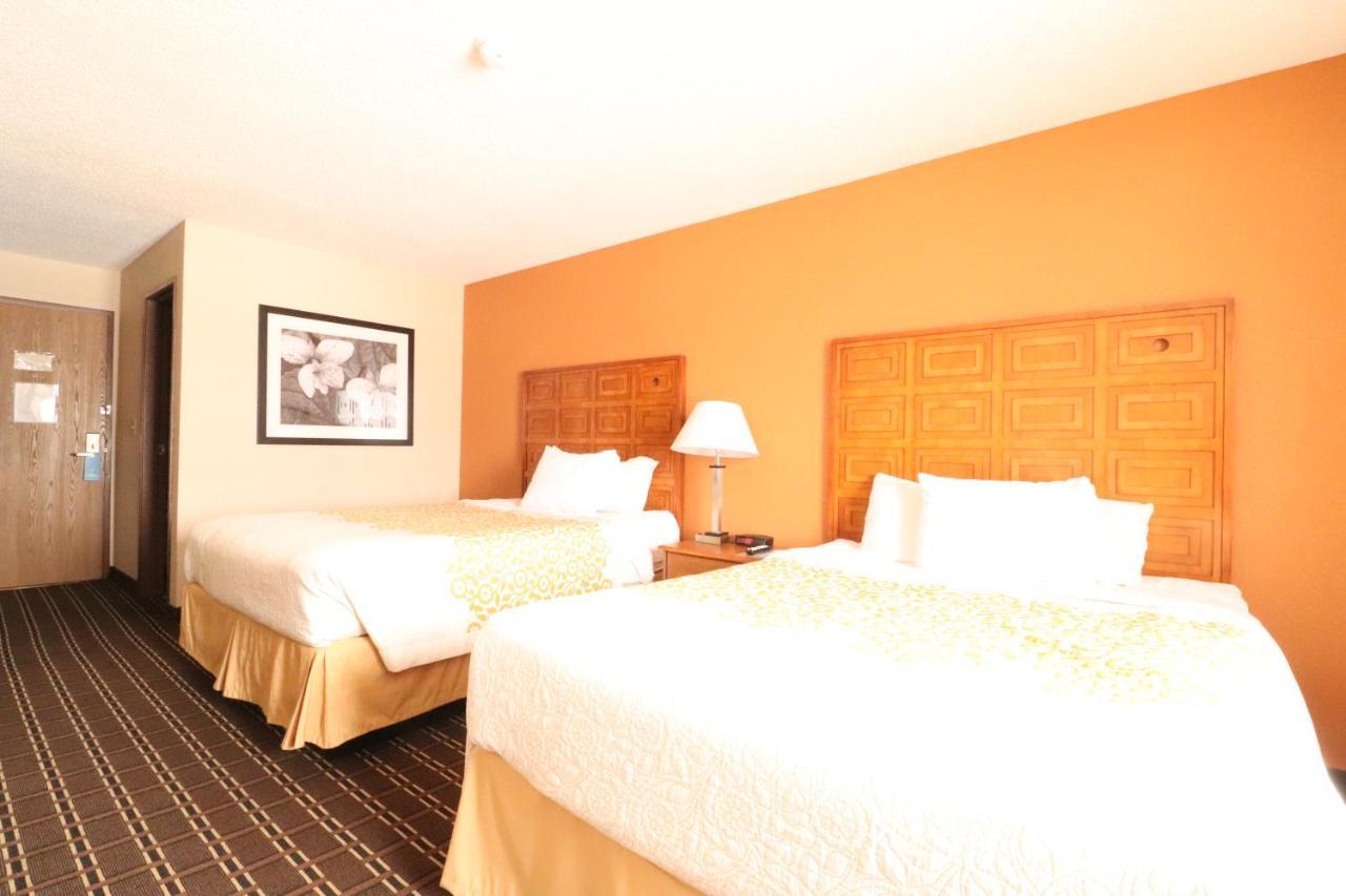 Days Inn By Wyndham Black River Falls - Access To Atv Trail Zewnętrze zdjęcie