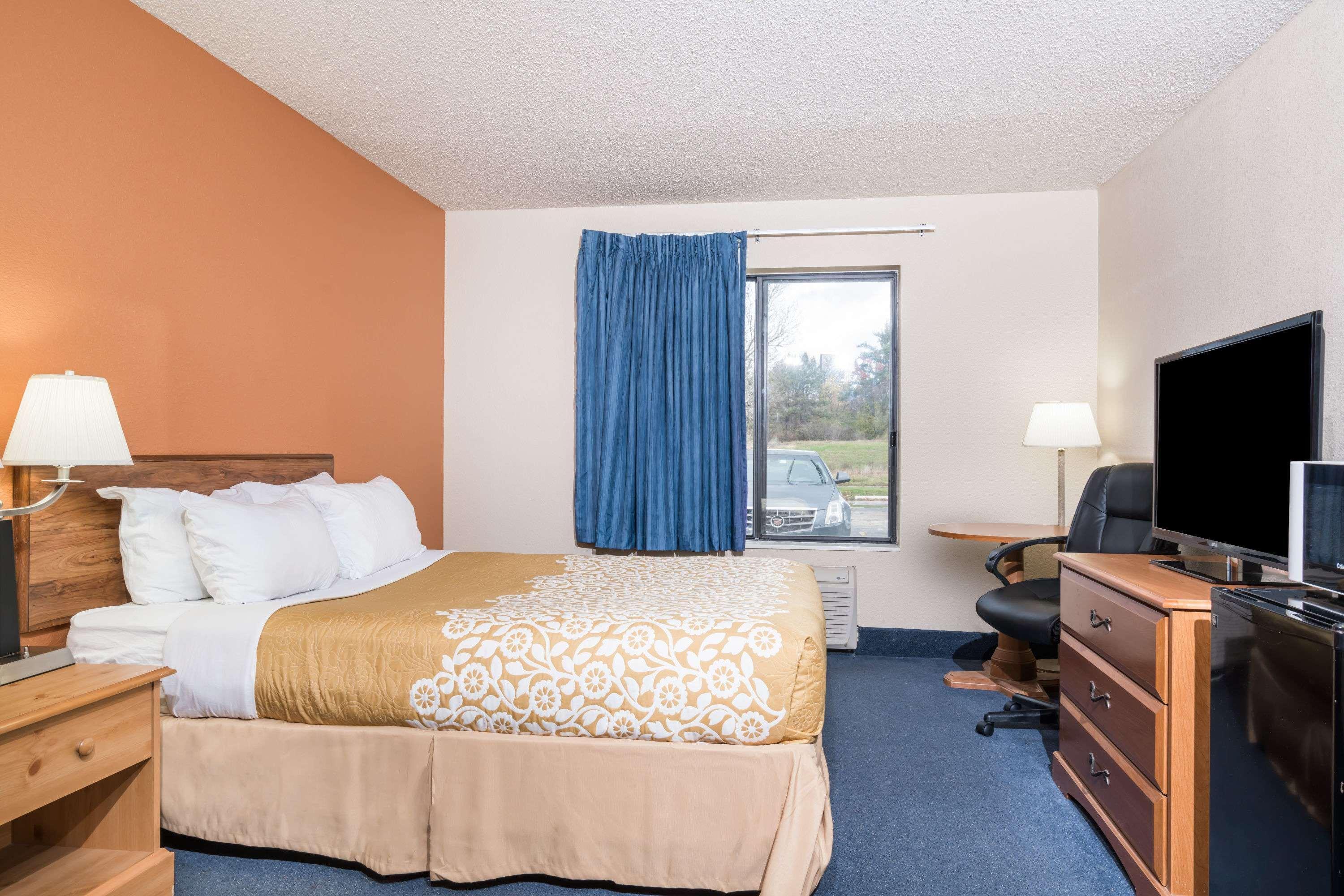 Days Inn By Wyndham Black River Falls - Access To Atv Trail Zewnętrze zdjęcie