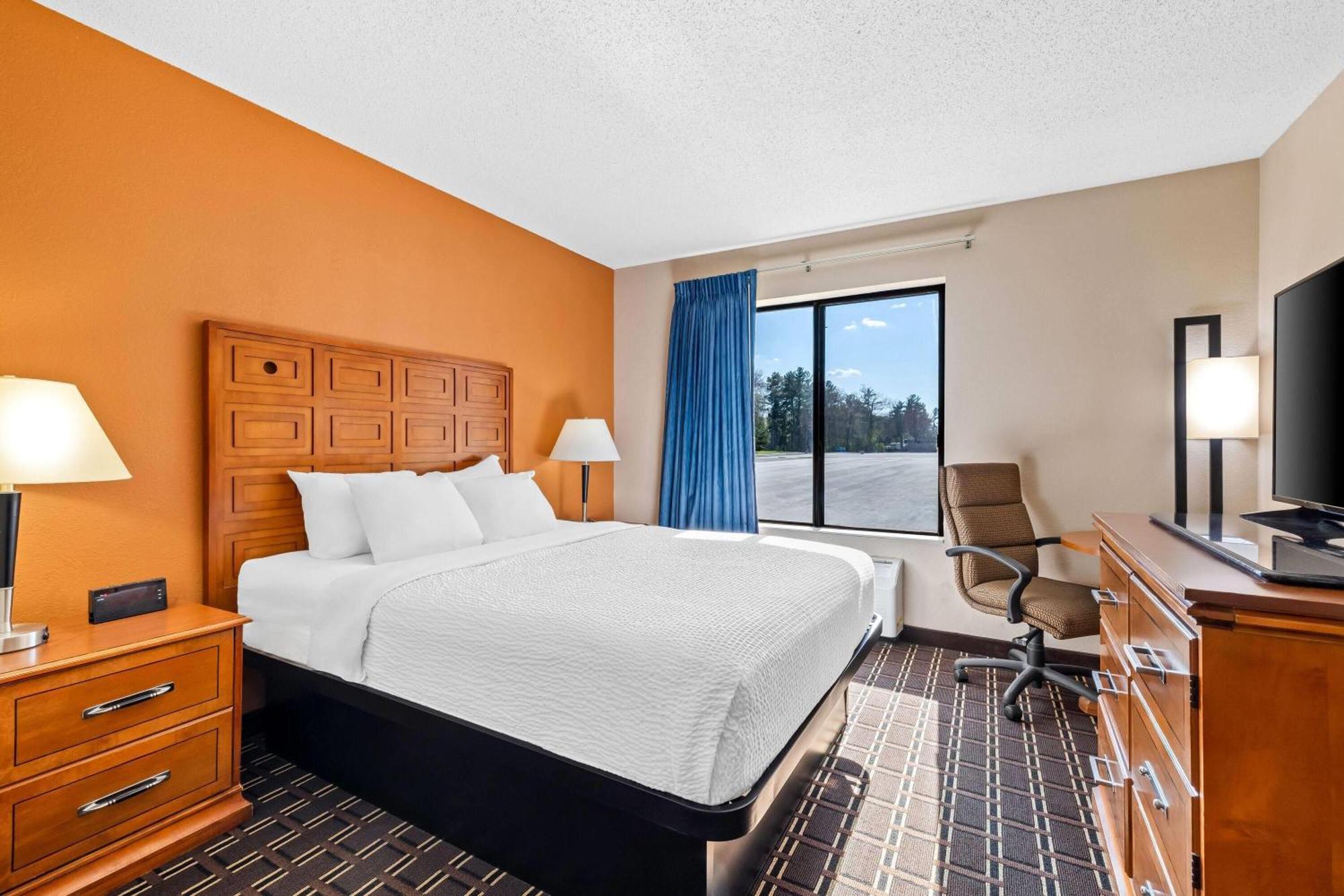 Days Inn By Wyndham Black River Falls - Access To Atv Trail Zewnętrze zdjęcie