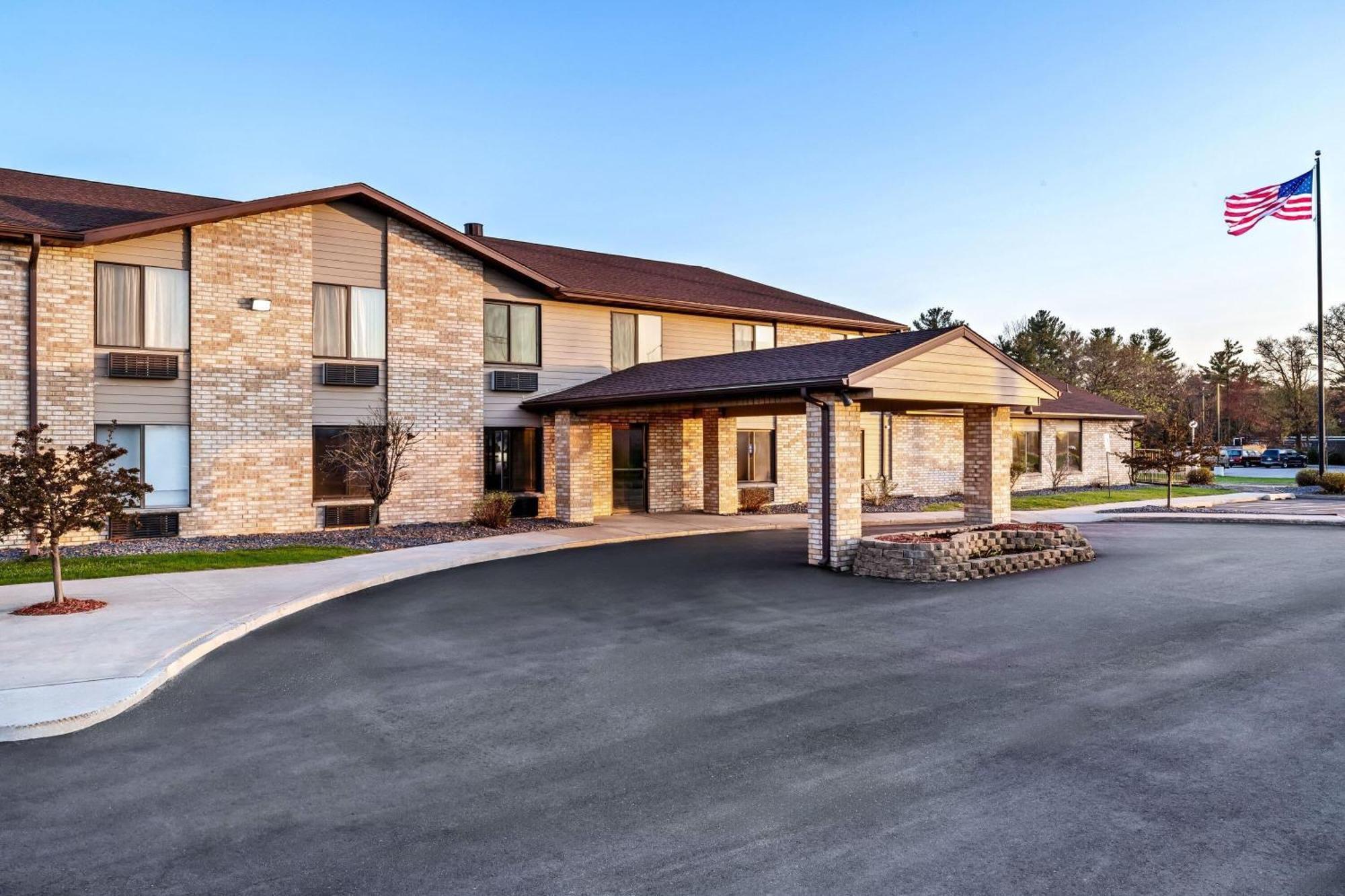 Days Inn By Wyndham Black River Falls - Access To Atv Trail Zewnętrze zdjęcie